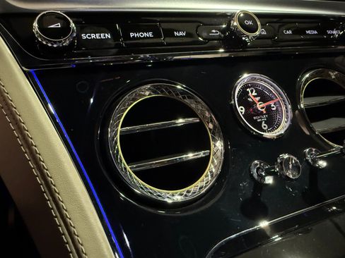 Used 2020 Bentley Continental GT V8 AWD/4WD image 47