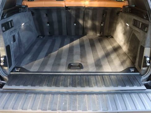 Used 2019 BMW X5 xDrive50i w/ M Sport Package image 24