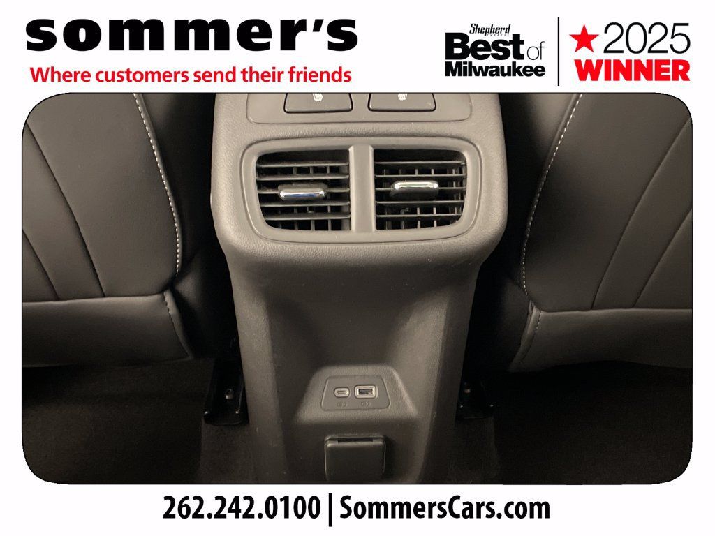 Used 2022 Buick Envision Avenir w/ Technology Package II AWD/4WD image 24