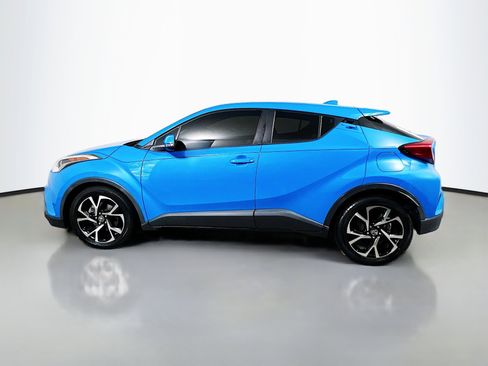 Used 2019 Toyota C-HR XLE FWD image 9
