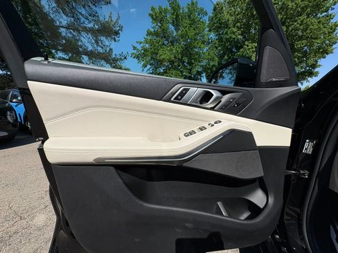 Used 2019 BMW X5 xDrive50i w/ M Sport Package AWD/4WD image 30