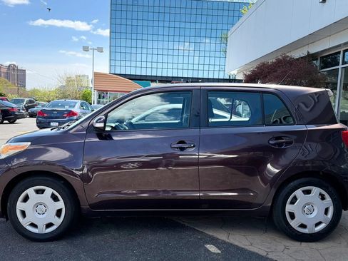 Used 2011 Scion xD FWD image 4