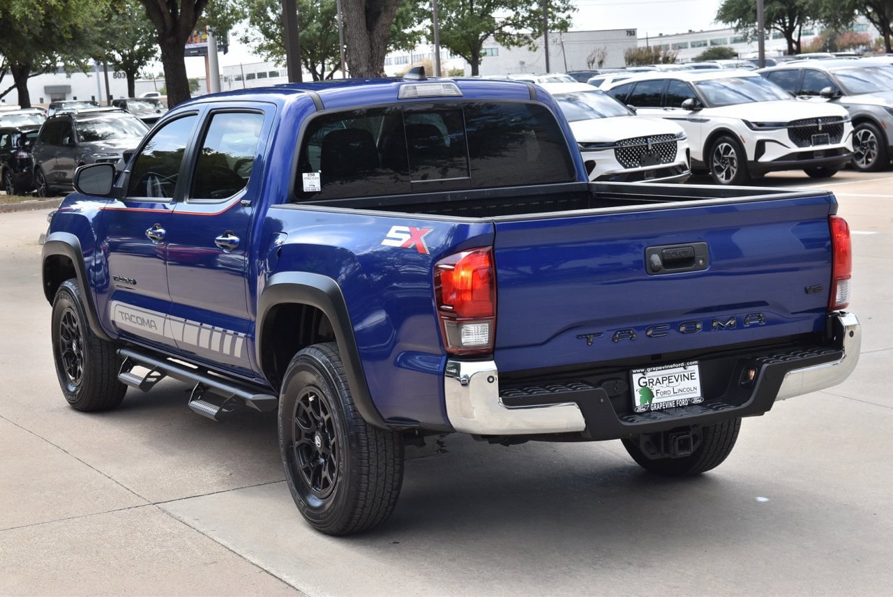Used 2023 Toyota Tacoma SR5 RWD image 10