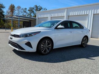 Used 2024 Kia Forte LXS video 2