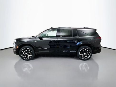 Used 2025 Chevrolet Traverse High Country w/ LPO, Floor Liner Package AWD/4WD image 4