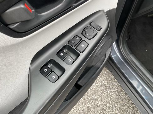 Used 2022 Hyundai Kona SEL FWD image 18