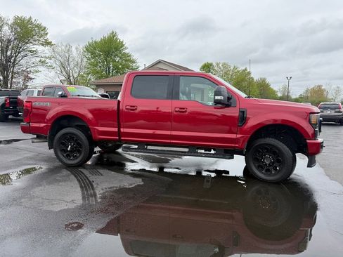 Used 2022 Ford F350 Lariat w/ Black Appearance Package AWD/4WD image 4
