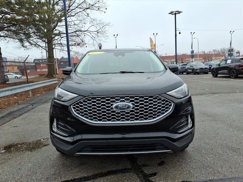 Certified 2023 Ford Edge SEL w/ Convenience Package image 2