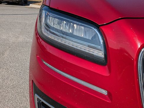 Used 2019 Lincoln Nautilus Reserve w/ Driver Assistance Package image 12