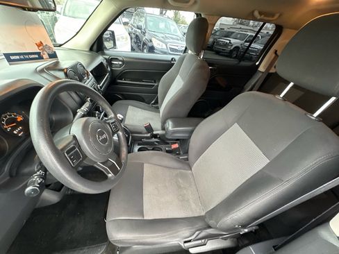Used 2016 Jeep Patriot Sport w/ Power Value Group image 11