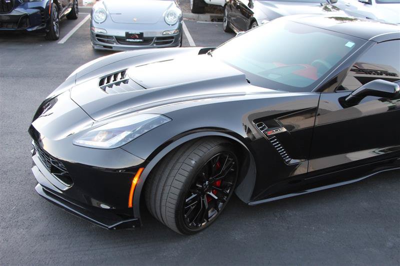 Used 2018 Chevrolet Corvette Z06 RWD image 5
