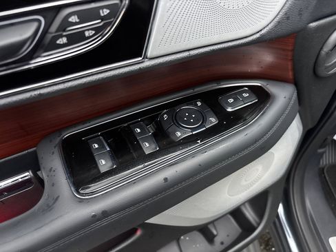 Certified 2024 Lincoln Navigator Reserve image 13