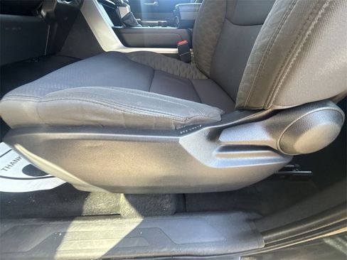 Used 2022 Toyota Tundra SR5 w/ SR5 Convenience Package image 11