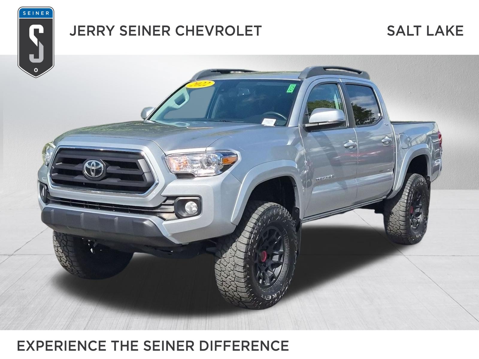 Used 2022 Toyota Tacoma SR5 w/ Technology Package AWD/4WD image 1