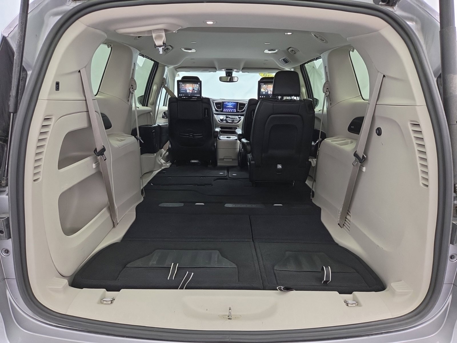 Certified 2020 Chrysler Pacifica Touring-L Plus FWD image 38