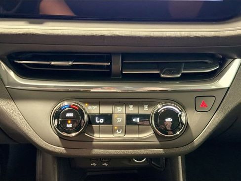 New 2026 Buick Envista Preferred image 12