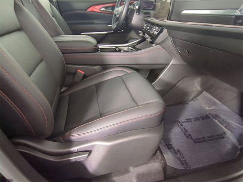 Certified 2025 Chevrolet Traverse Z71 w/ Driver Confidence Package image 28