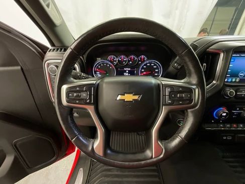 Used 2021 Chevrolet Silverado 1500 LT AWD/4WD image 11