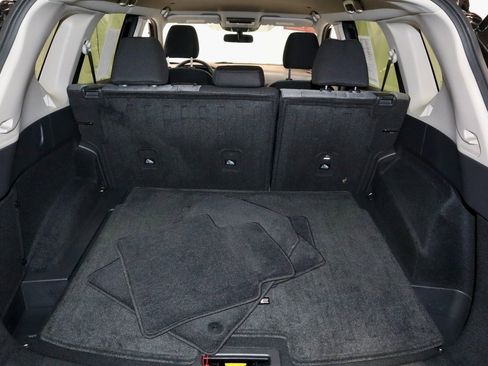 Certified 2023 Nissan Rogue SV image 14