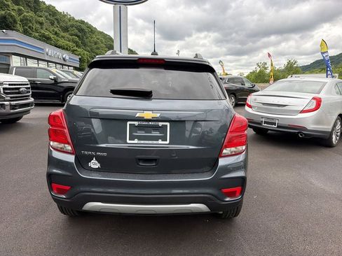 Used 2022 Chevrolet Trax LT w/ LT Convenience Package AWD/4WD image 4