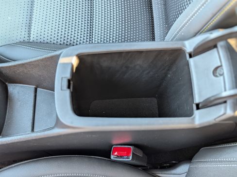 Used 2024 Chevrolet Trax LT w/ Driver Confidence Package image 23