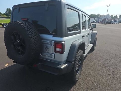 Used 2024 Jeep Wrangler Unlimited Sport AWD/4WD image 4