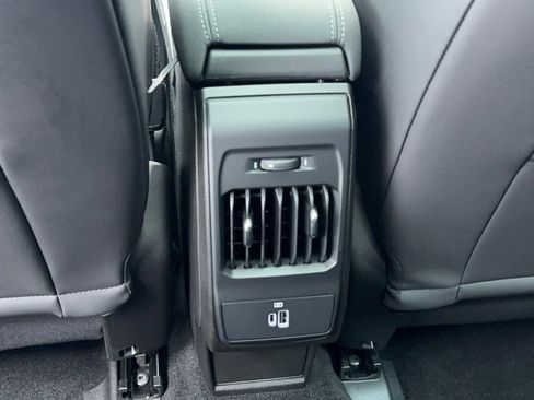 New 2025 Alfa Romeo Tonale w/ Premium Package image 36