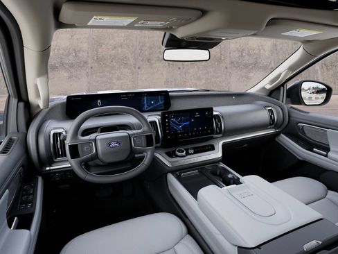 New 2027 Ford Expedition Platinum AWD/4WD image 9