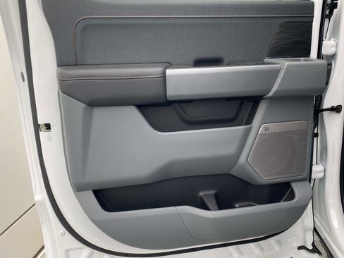 Used 2025 Ford F150 Lariat w/ Equipment Group 501A Mid image 12