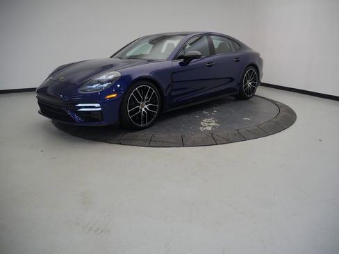 Certified 2022 Porsche Panamera Turbo S image 1