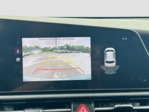 Certified 2024 Kia Niro EX FWD image 14