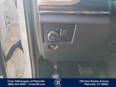 Used 2019 Jeep Grand Cherokee Summit AWD/4WD image 40
