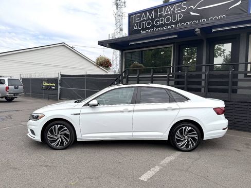 Used 2020 Volkswagen Jetta SEL FWD image 3