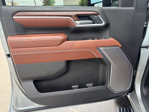 Certified 2025 GMC Sierra 2500 Denali Ultimate w/ Max Trailering Package AWD/4WD image 16