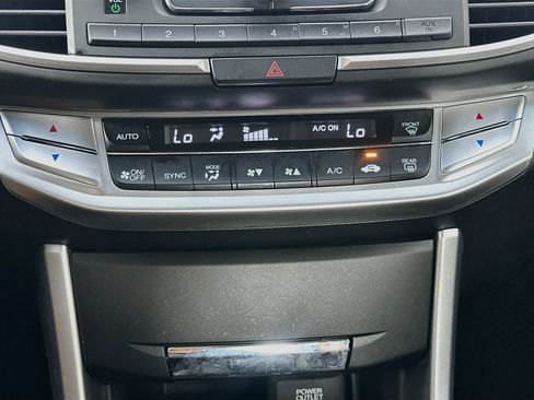 Used 2013 Honda Accord Sport image 22