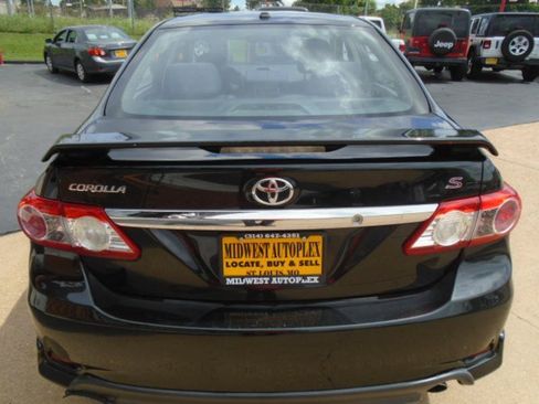 Used 2013 Toyota Corolla S w/ Premium Pkg FWD image 8