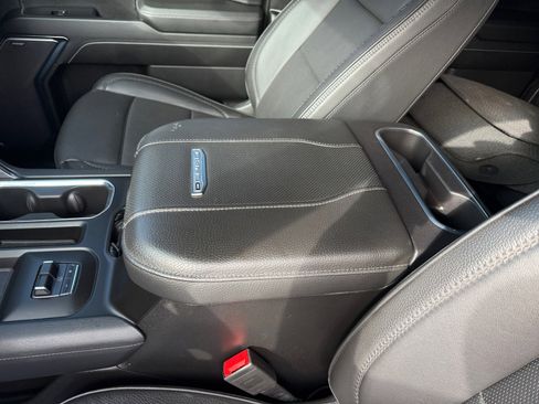 Used 2024 GMC Sierra 2500 Denali w/ Denali Reserve Package image 14