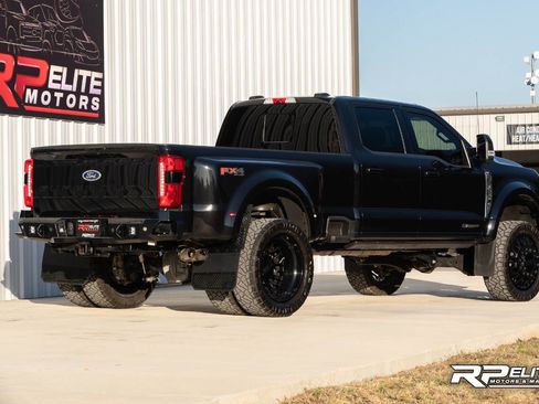 Used 2023 Ford F450 Lariat w/ FX4 Off-Road Package image 8