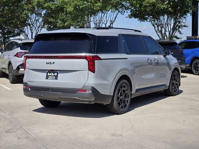 New 2026 Kia Carnival SX w/ SX Dark Edition Package