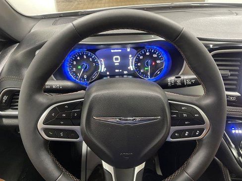 Used 2026 Chrysler Pacifica Pinnacle FWD image 23