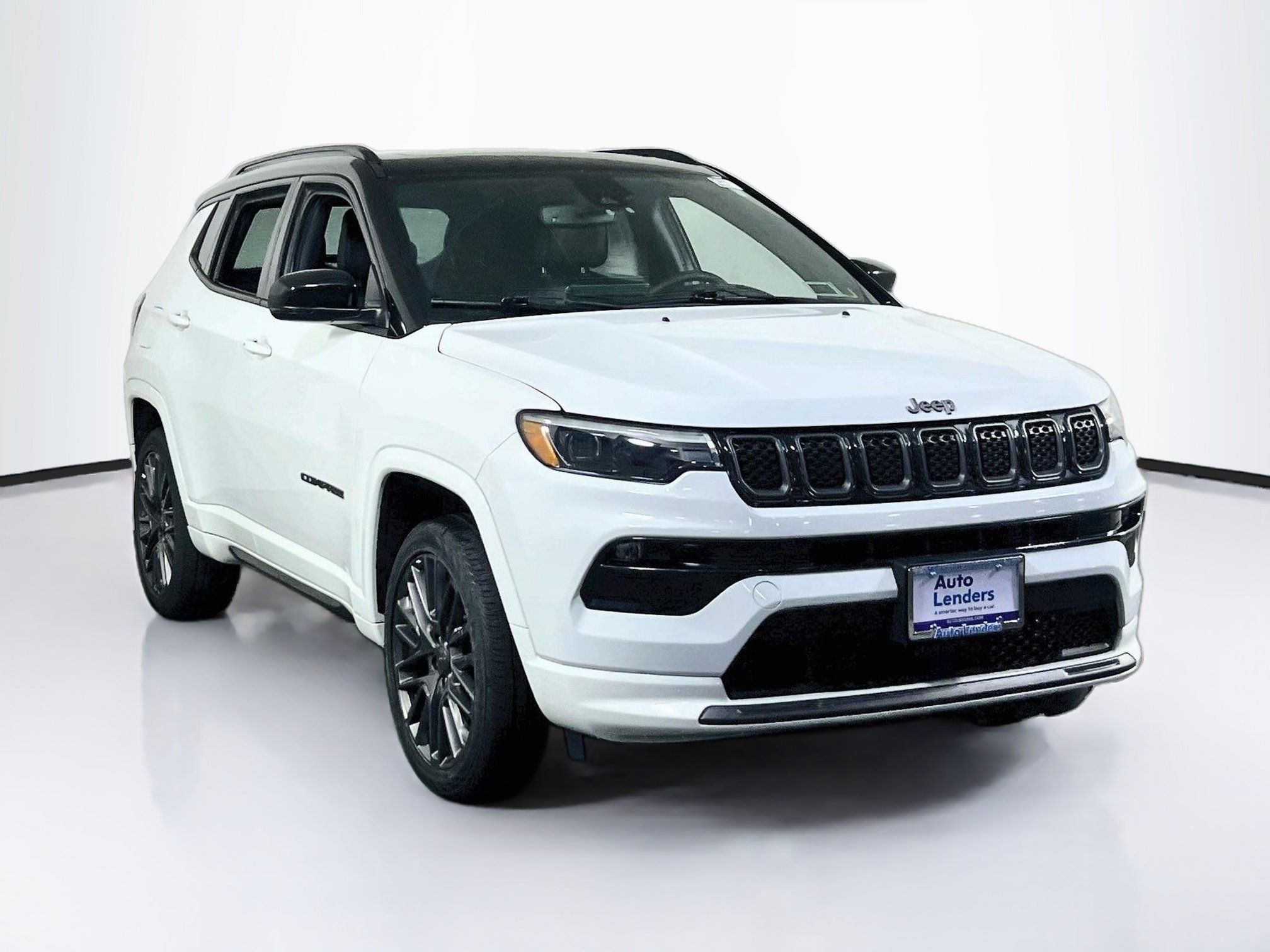 Used 2023 Jeep Compass High Altitude AWD/4WD image 3