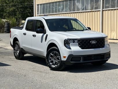 New 2025 Ford Maverick XLT w/ XLT Luxury Package
