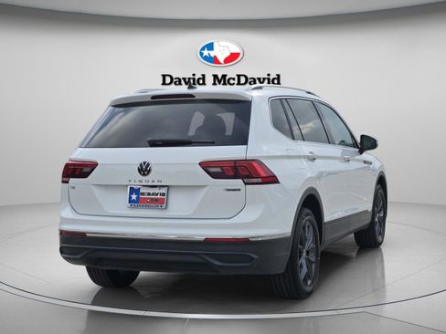 Used 2022 Volkswagen Tiguan SE AWD/4WD image 6