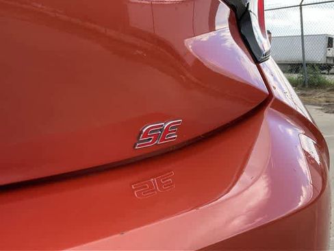 Used 2025 Toyota Corolla SE FWD image 11