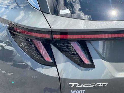 Used 2025 Hyundai Tucson SEL FWD image 12