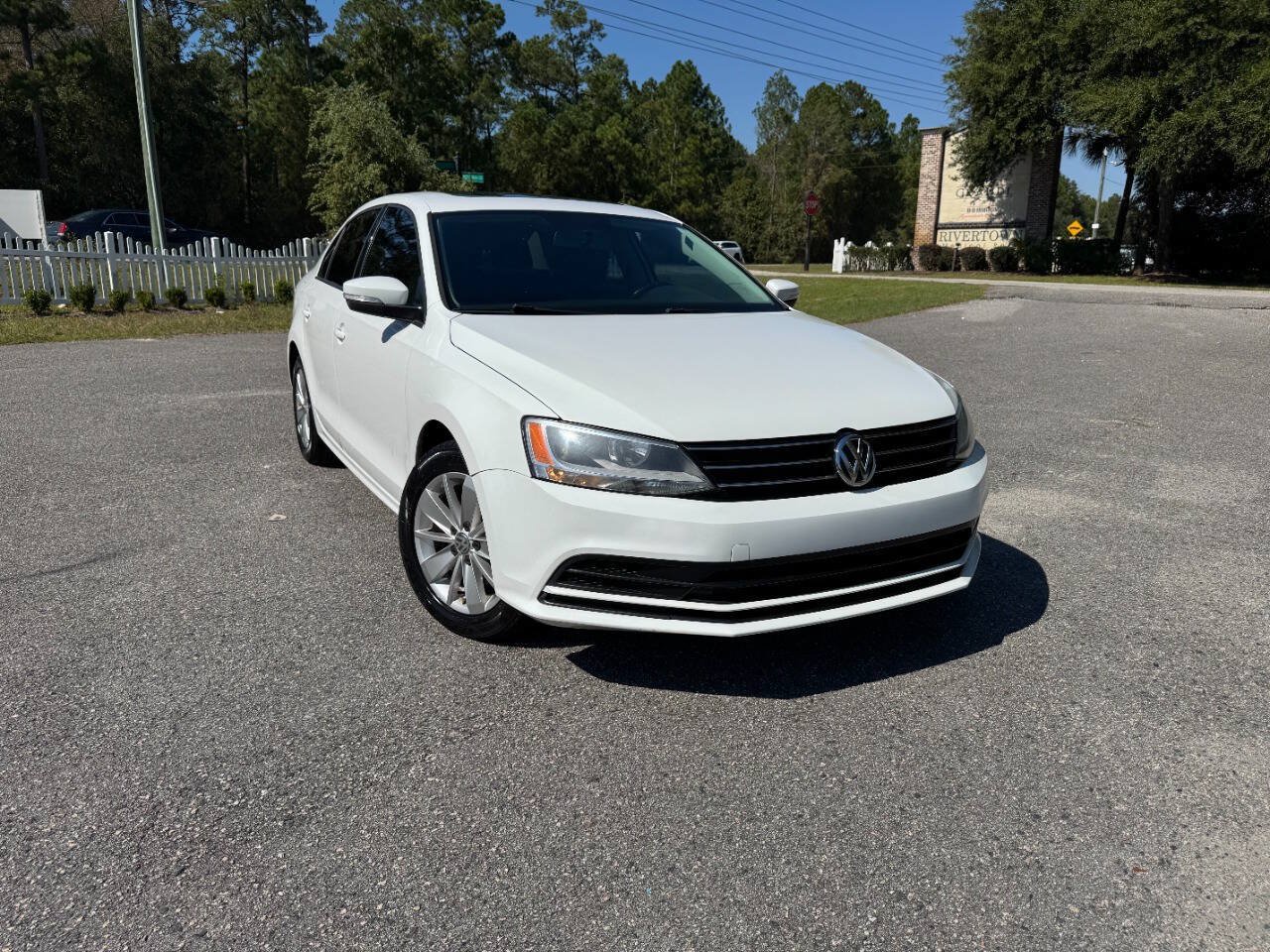 Used 2016 Volkswagen Jetta SE FWD image 37