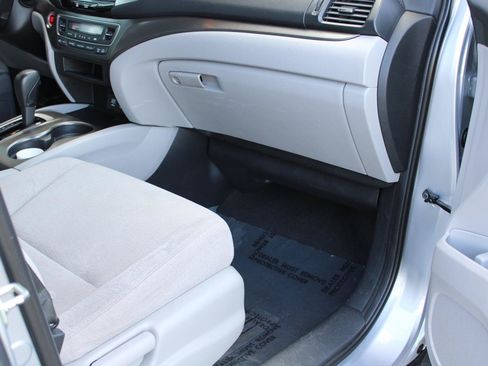 Used 2016 Honda Pilot EX image 41