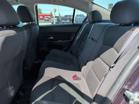 Used 2016 Chevrolet Cruze LT FWD image 18