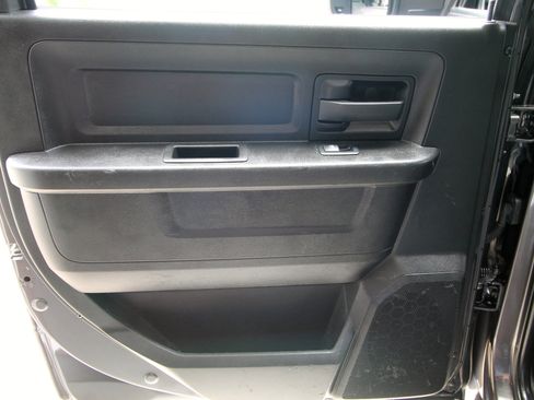 Used 2023 RAM 2500 Tradesman AWD/4WD image 38