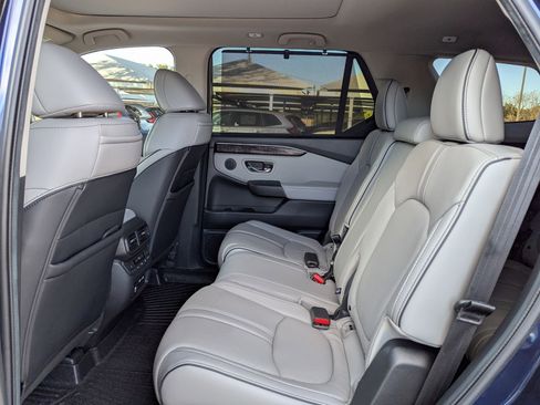 Used 2023 Honda Pilot Elite image 15